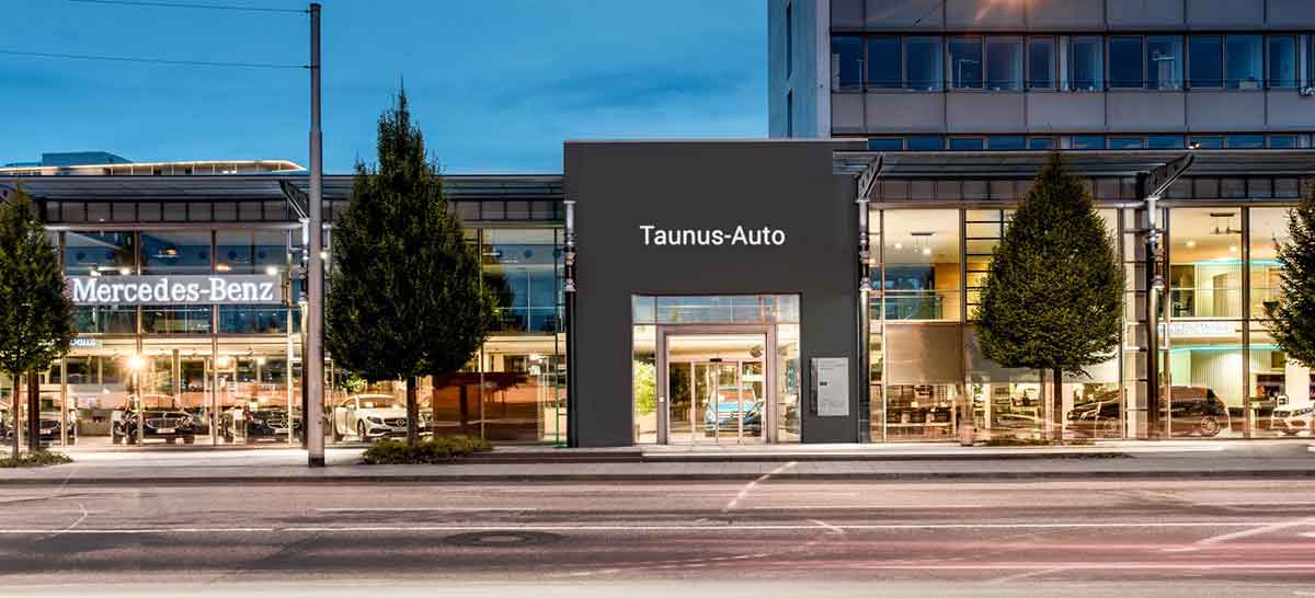 Taunus-Auto Wiesbaden Eingangsportal