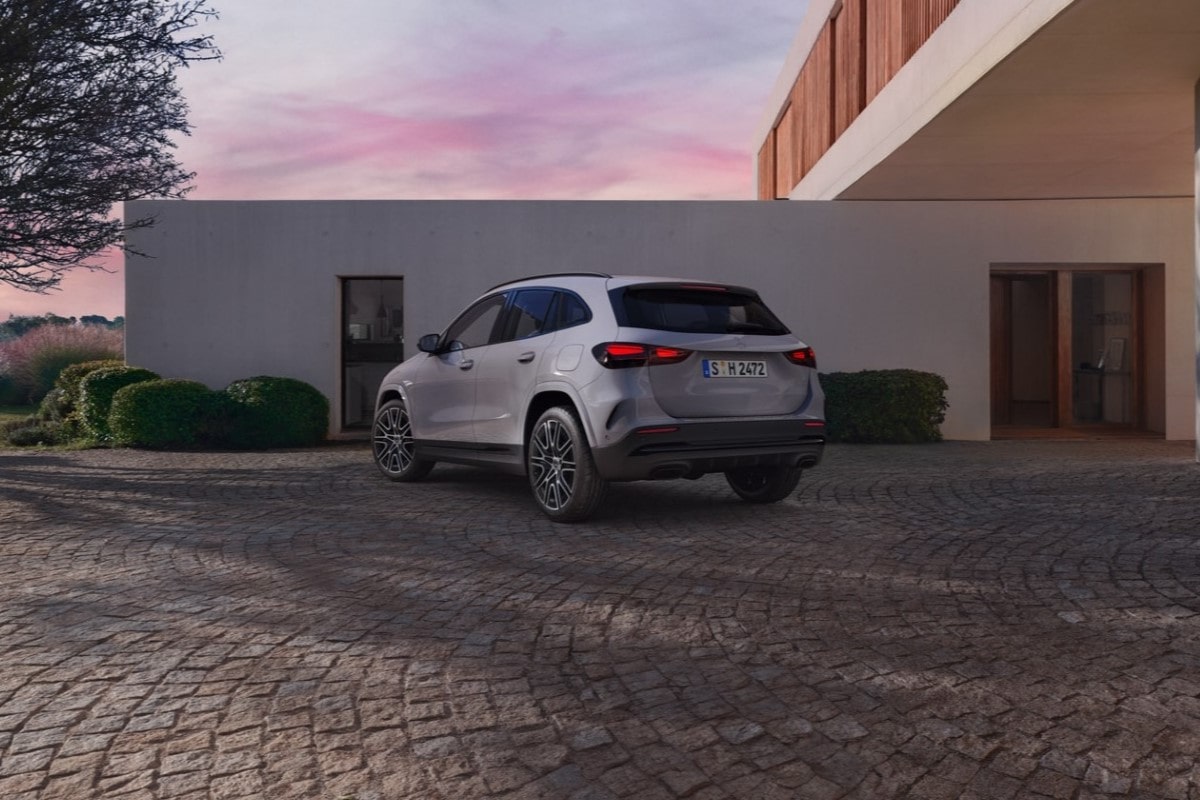 special_edition_sondermodelle_von_mercedes-benz_fur_den_gla_-_heck_-_taunus-auto_in_wiesbaden_und_idstein-min