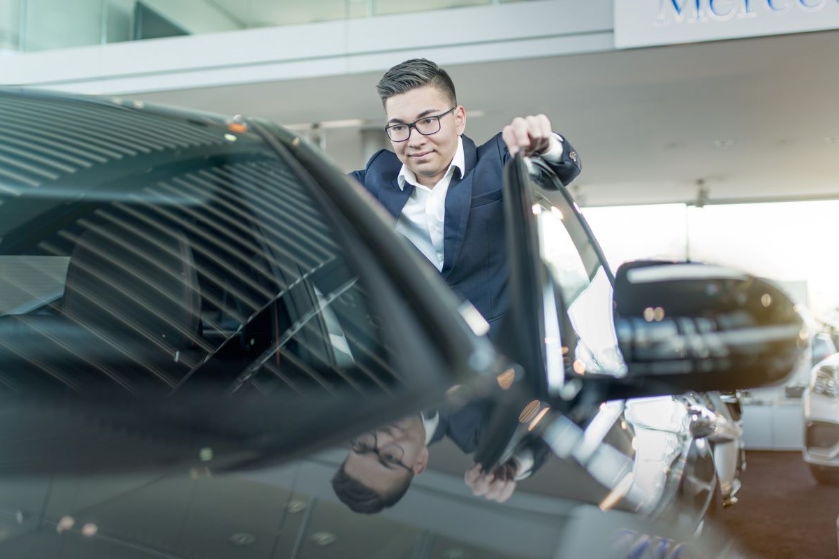 Automobilkaufmann (m/w/d) Automobilkaufmann (m/w/d)