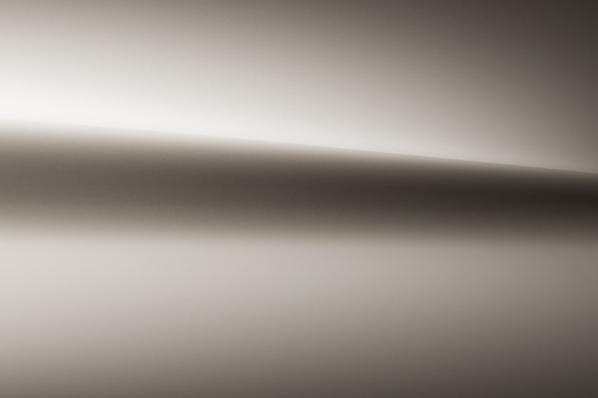 Lackmuster Mercedes-Benz MANUFAKTUR travertinbeige metallic (693U)