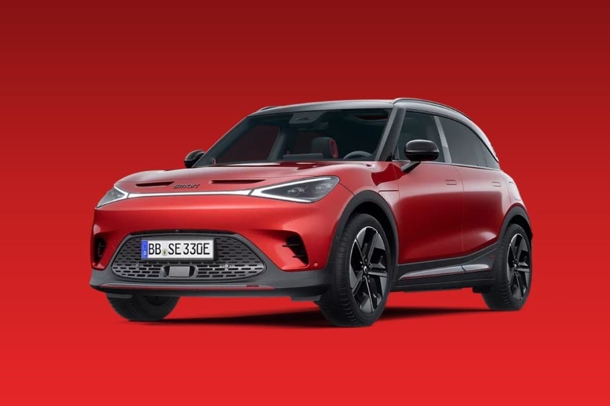 farbmuster_smart_1_brabus_in_lackierung_laser_red_metallic_-_dachfarbe_eclipse_black_-_taunus-auto-min