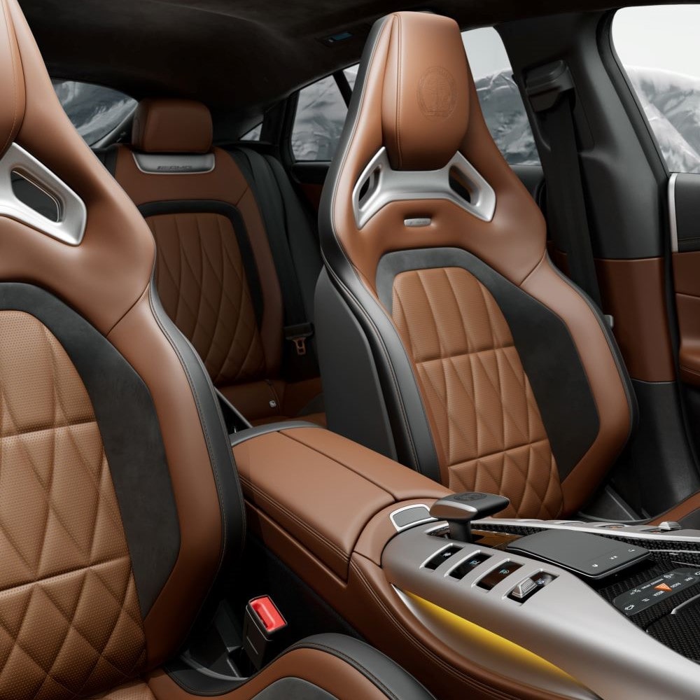 mercedes-amg_gt_63_4-turer_baureihe_x290_interieur_4_-_taunus-auto-min