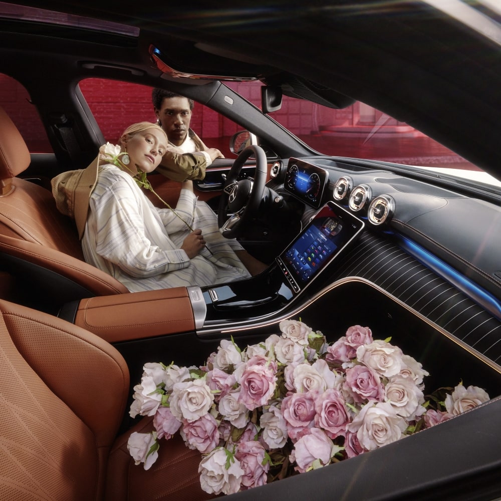 mercedes-benz_c-klasse_baureihe_w206_interieur_1_-_taunus-auto-min1