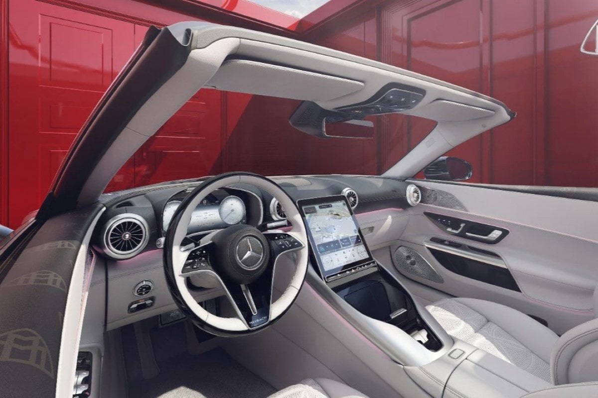 mercedes-maybach_sl_baureihe_z232_-_interieur_1_-_taunus-auto-min