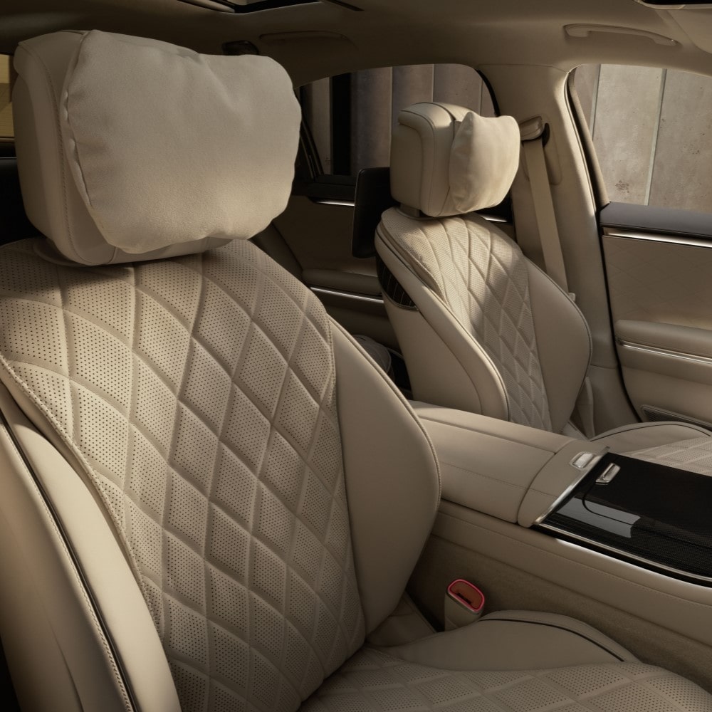 mercedes-benz_s-klasse_baureihe_w223_interieur_5_-_taunus-auto-min