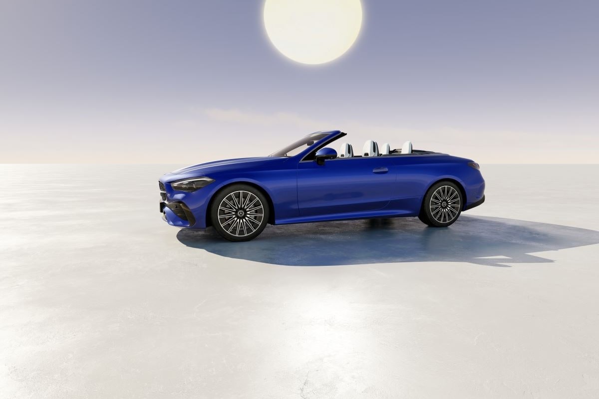 Mercedes-Benz CLE Cabriolet Spektralblauf Leder Macchiatobeige 