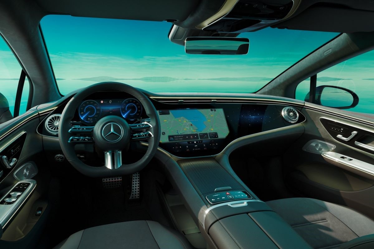 EQE Interieur mit Hyperscreen