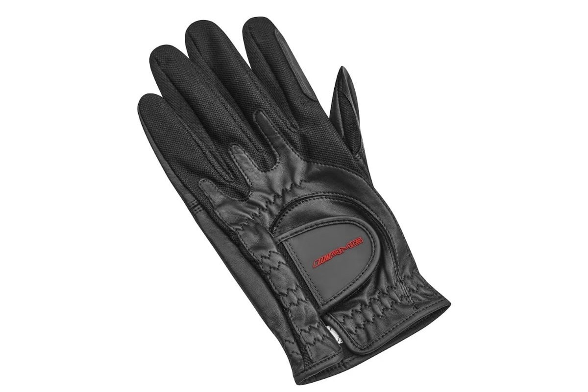 zu sehen ist ein AMG Golf-Handschuh